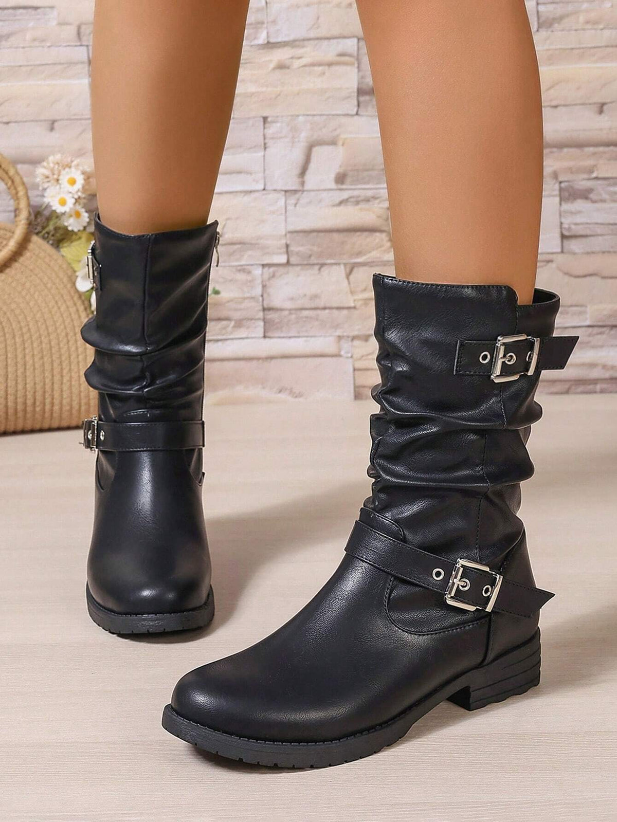 Stiefel aus Kunstleder mit Wellenriemen, Schnalle, Patchwork-Design und seitlichem Reißverschluss