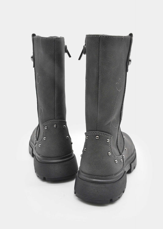 Stiefel-Mädchen