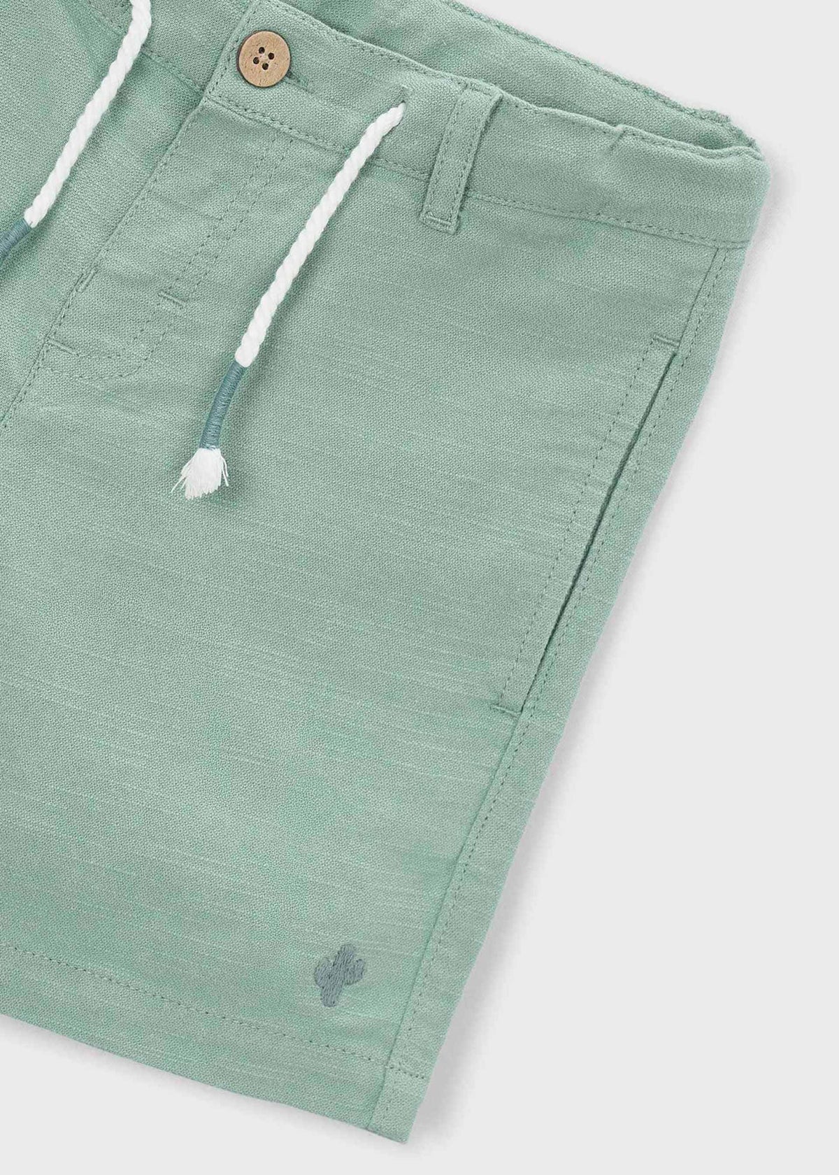 Elasticated waist Bermuda shorts