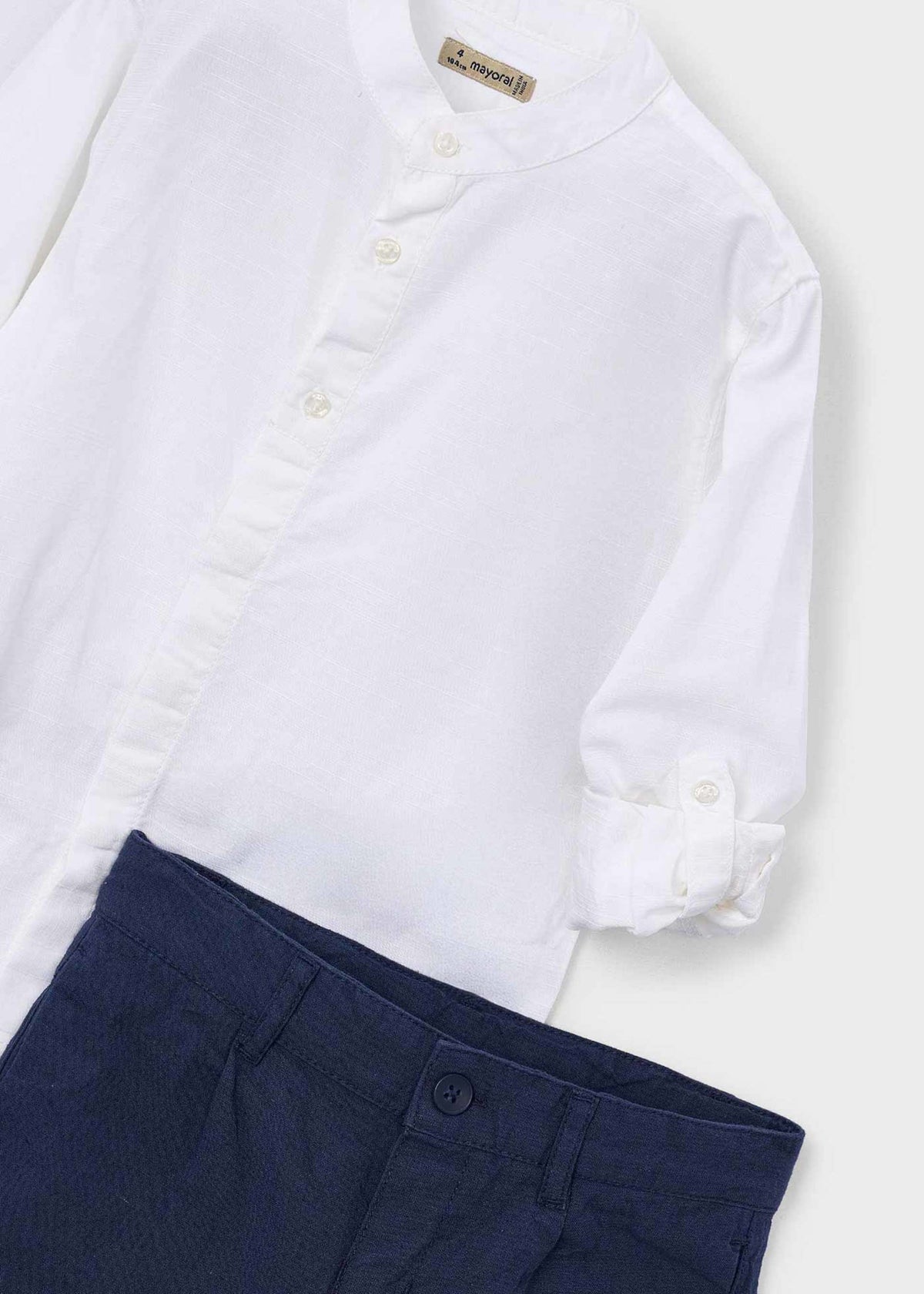 Set aus langärmeligem Leinenhemd und Bermudashorts für Jungen