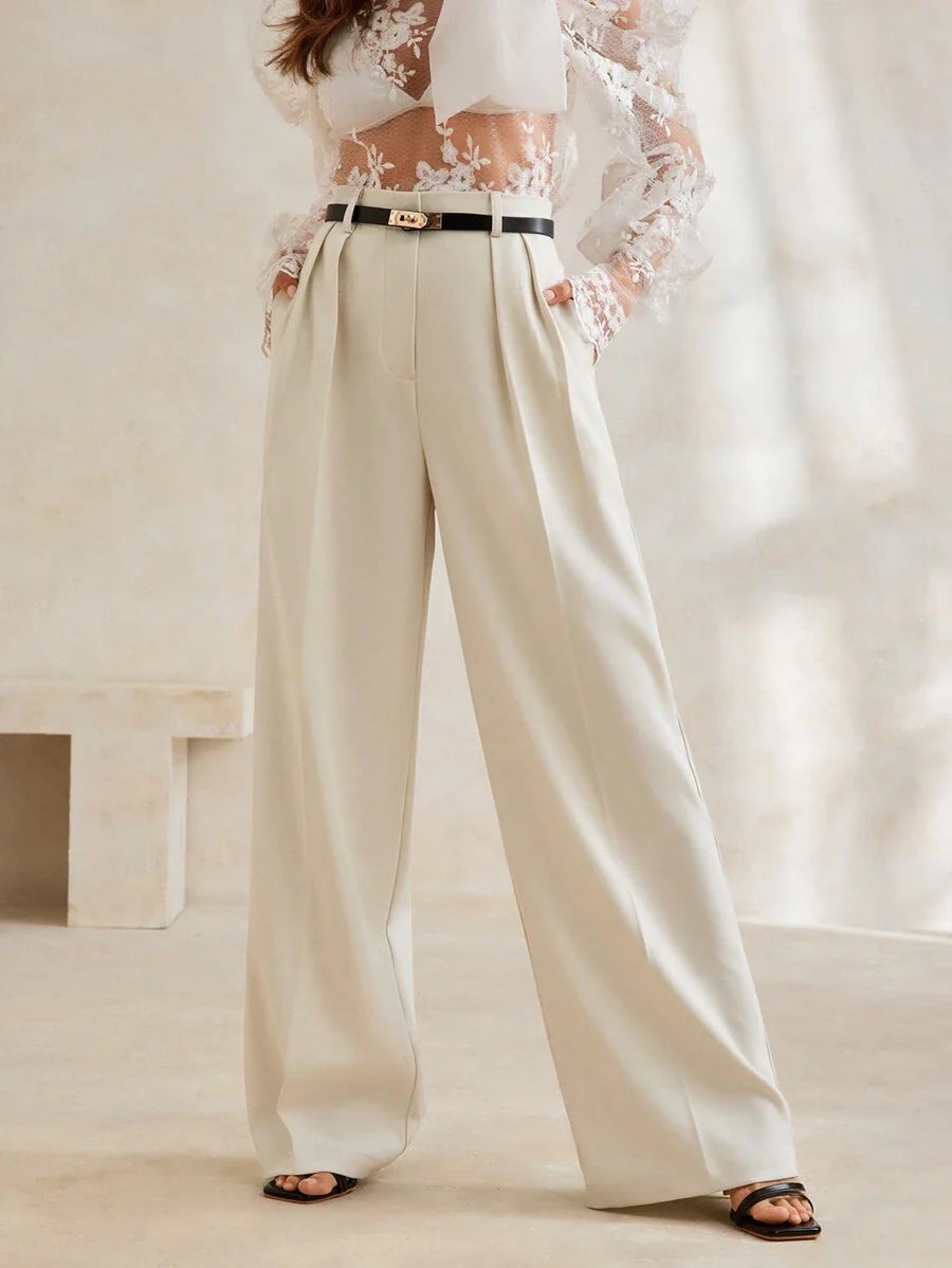 Moderne, stilvolle und schlichte Damen-Anzughose mit weitem Bein