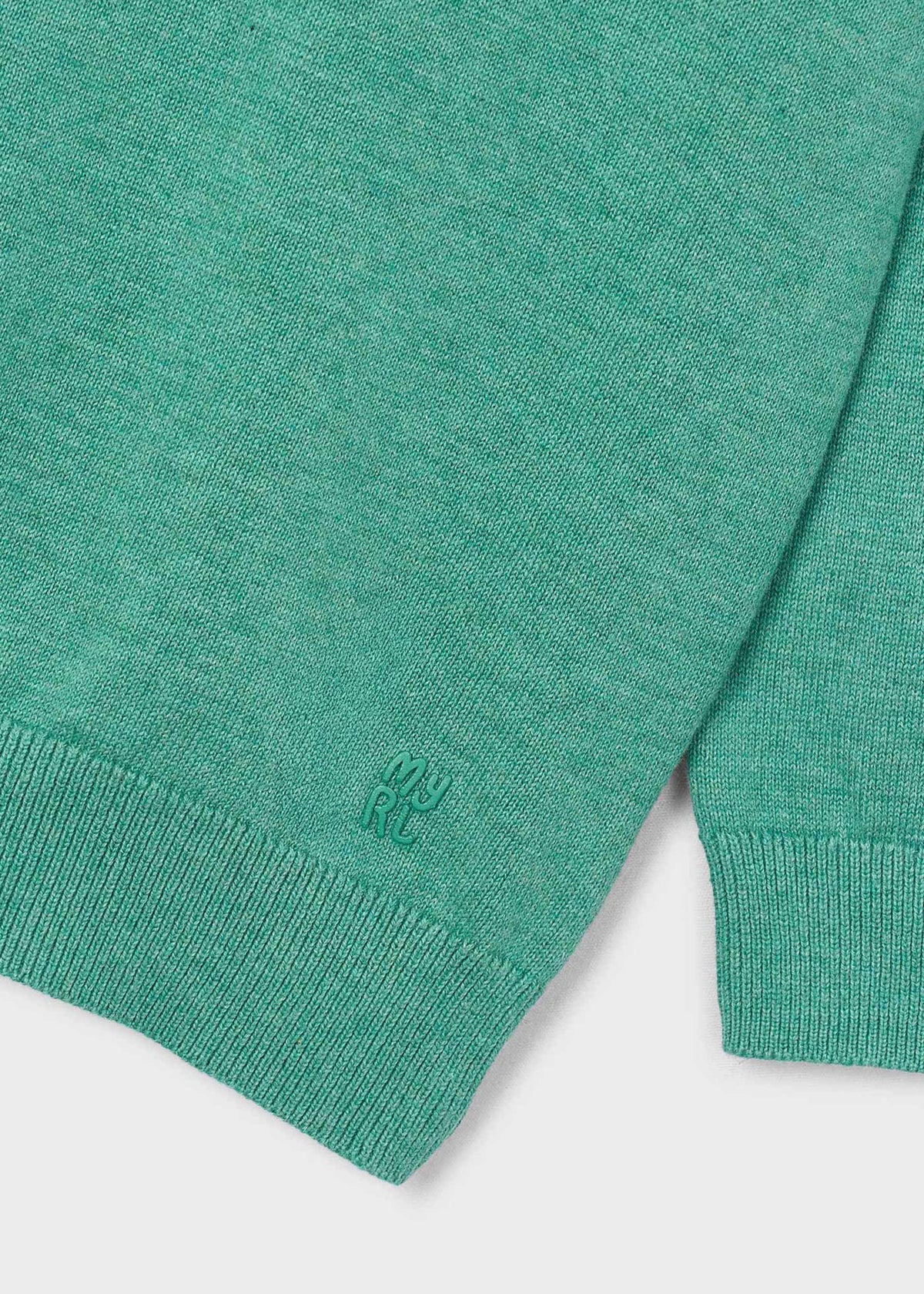 Einfacher Pullover für Jungen