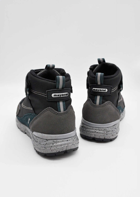 Jungenstiefel