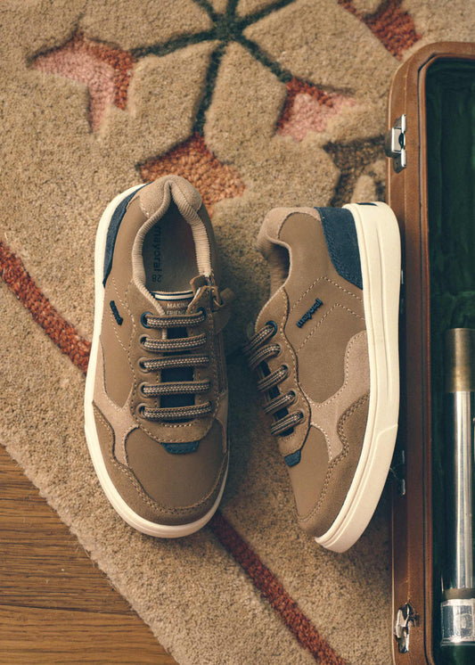Jungensneaker