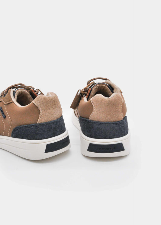 Jungenschuhe