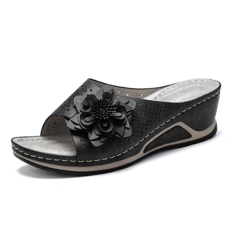 2023 Weiche Massage-Sandalen mit orthopädischem Keilabsatz