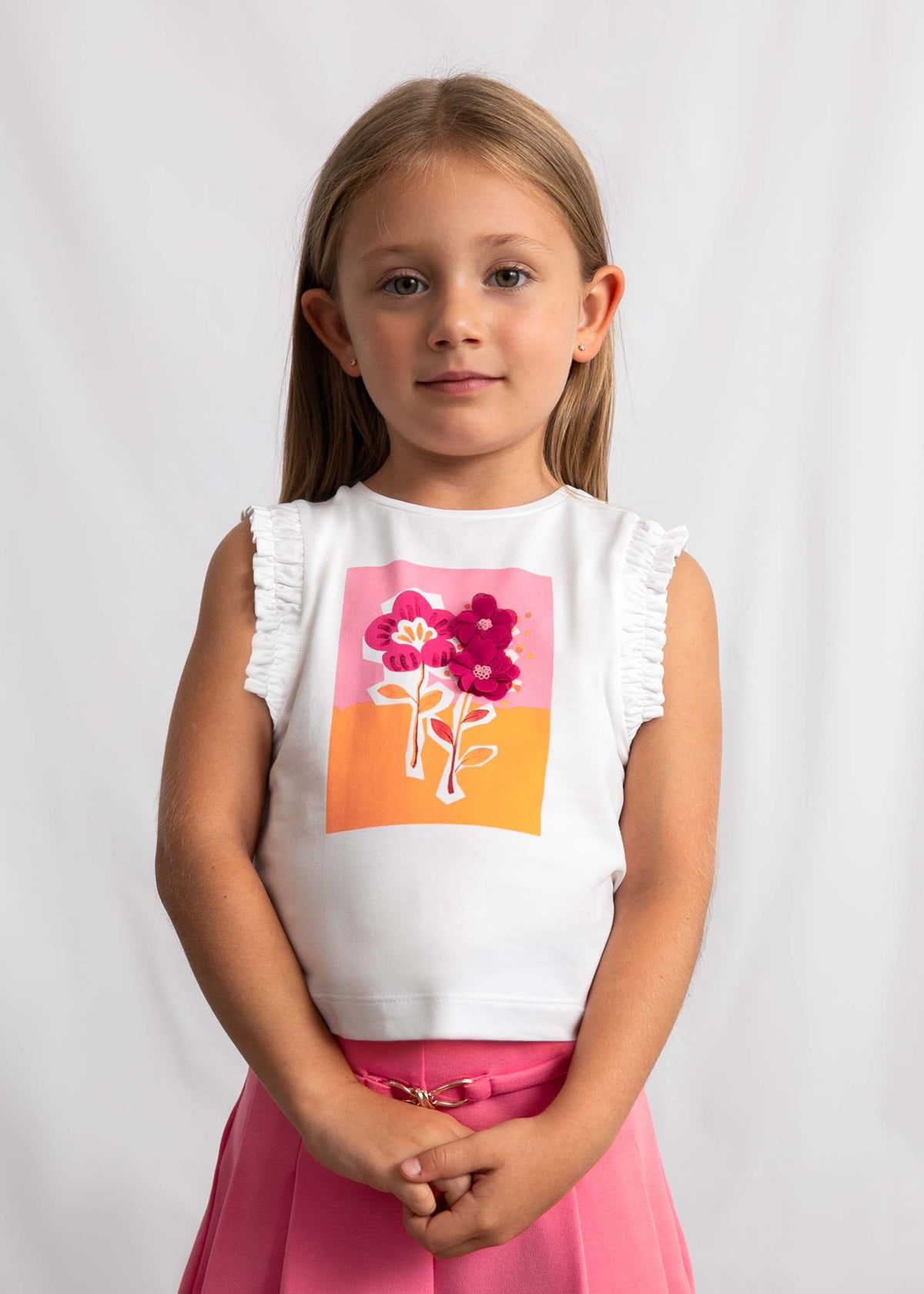 Flower t-shirt girl