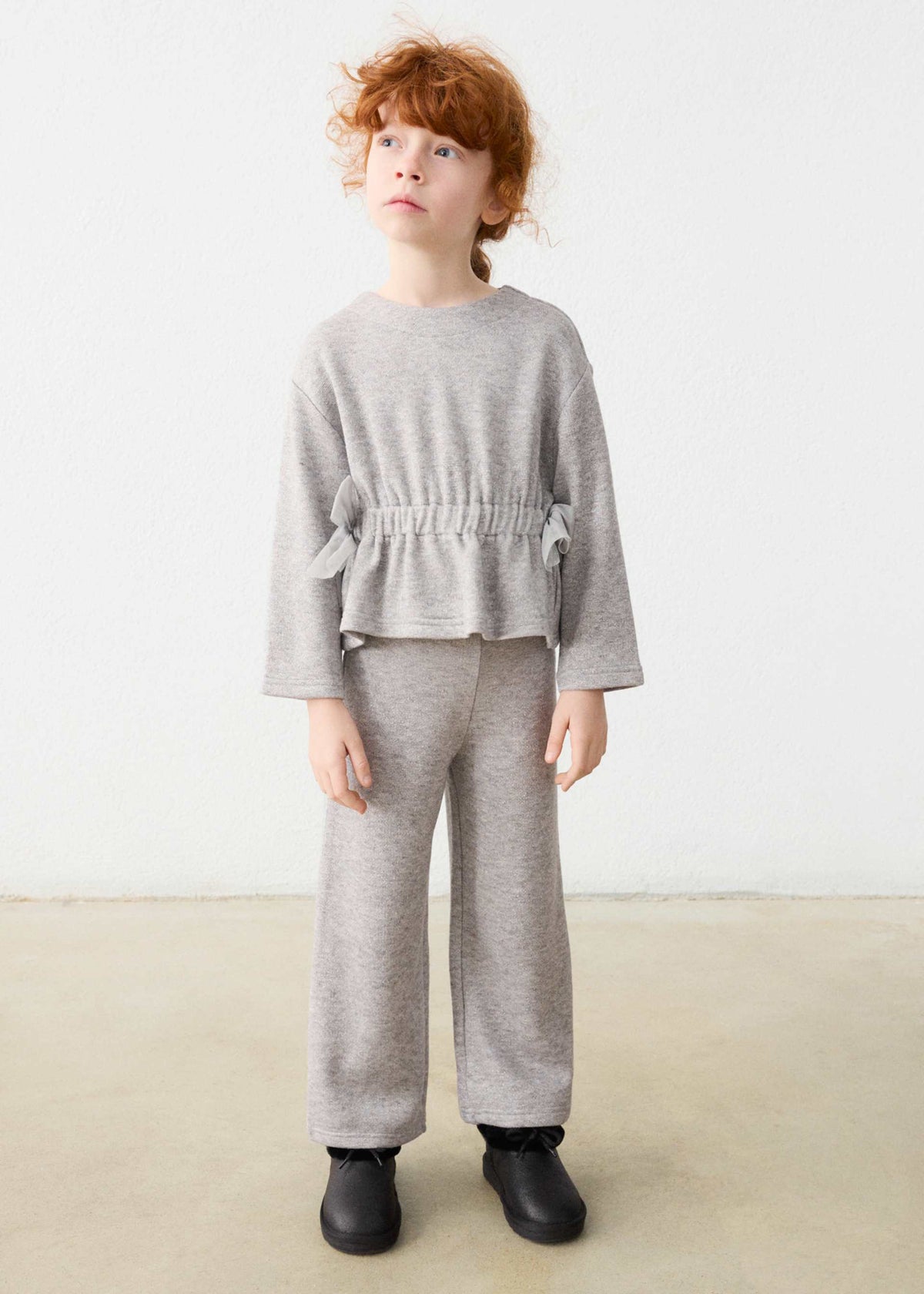 Girl trousers and jumper bows set