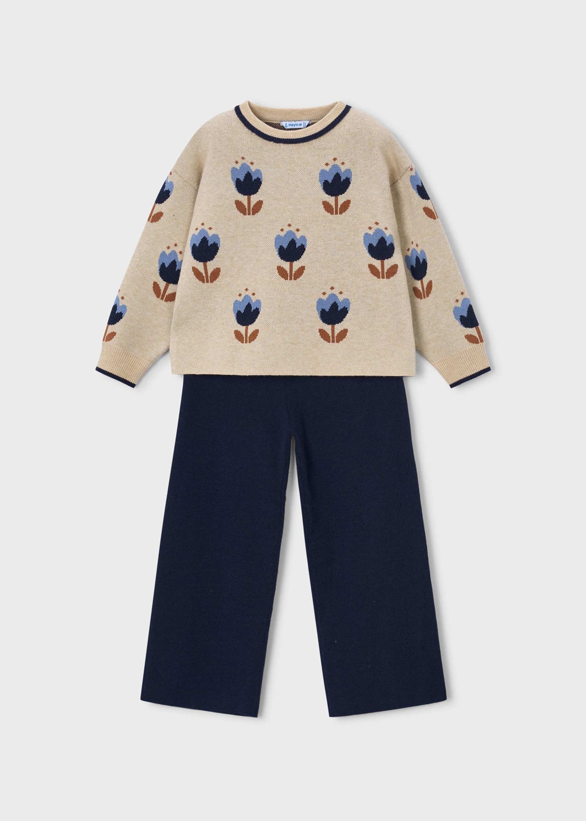 Girl trousers and jumper set