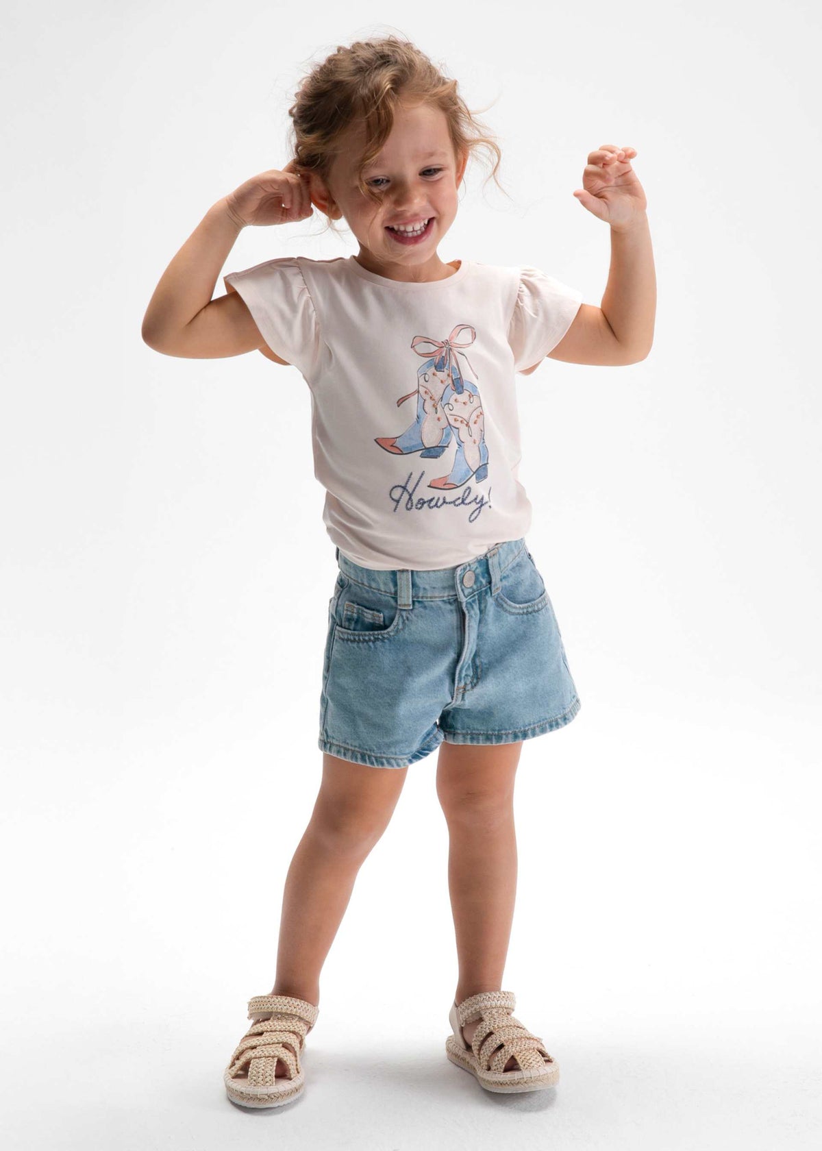 Grundlegende Jeansshorts für Mädchen