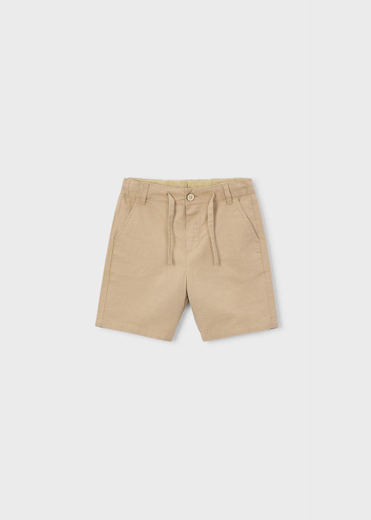 Klassische Bermudashorts aus Leinen