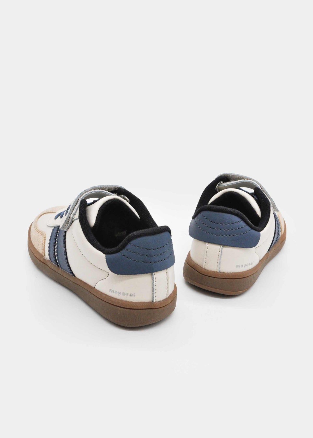 Sneakers boy