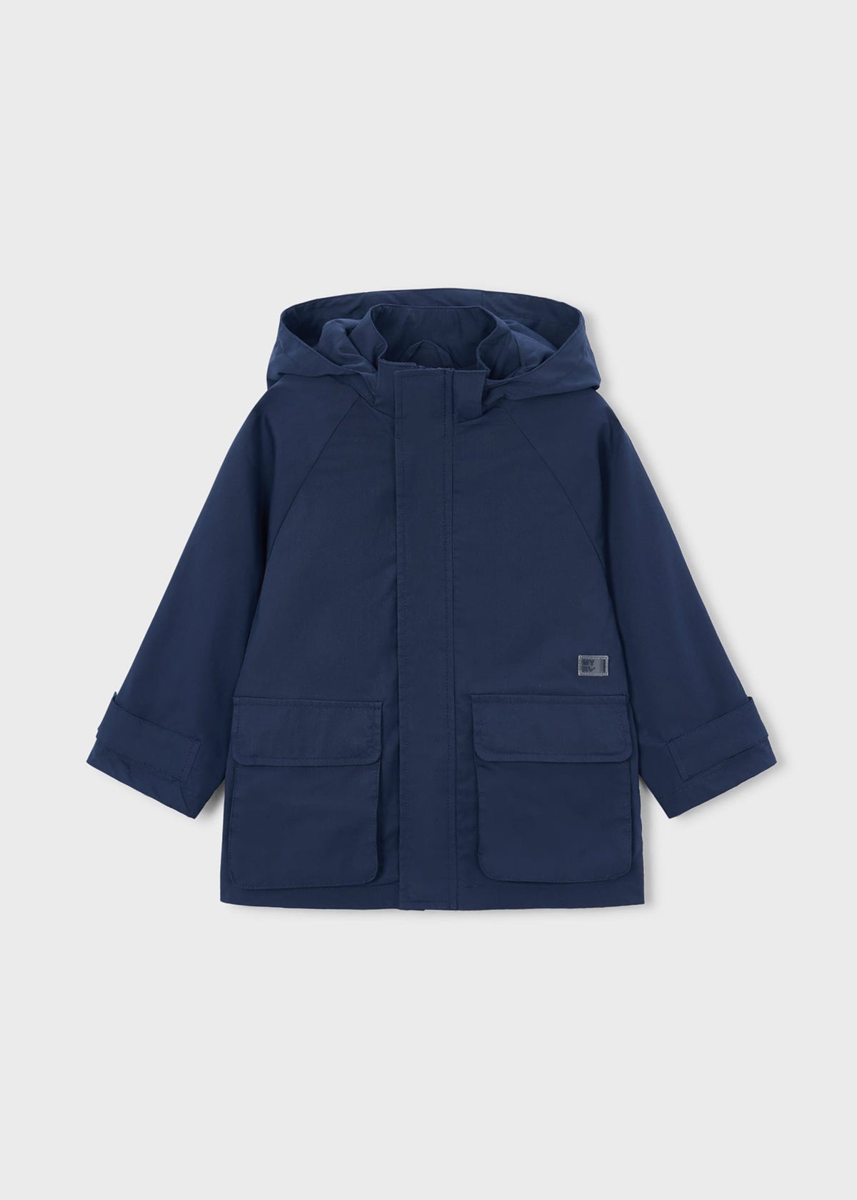 Windbreaker boy with pockets